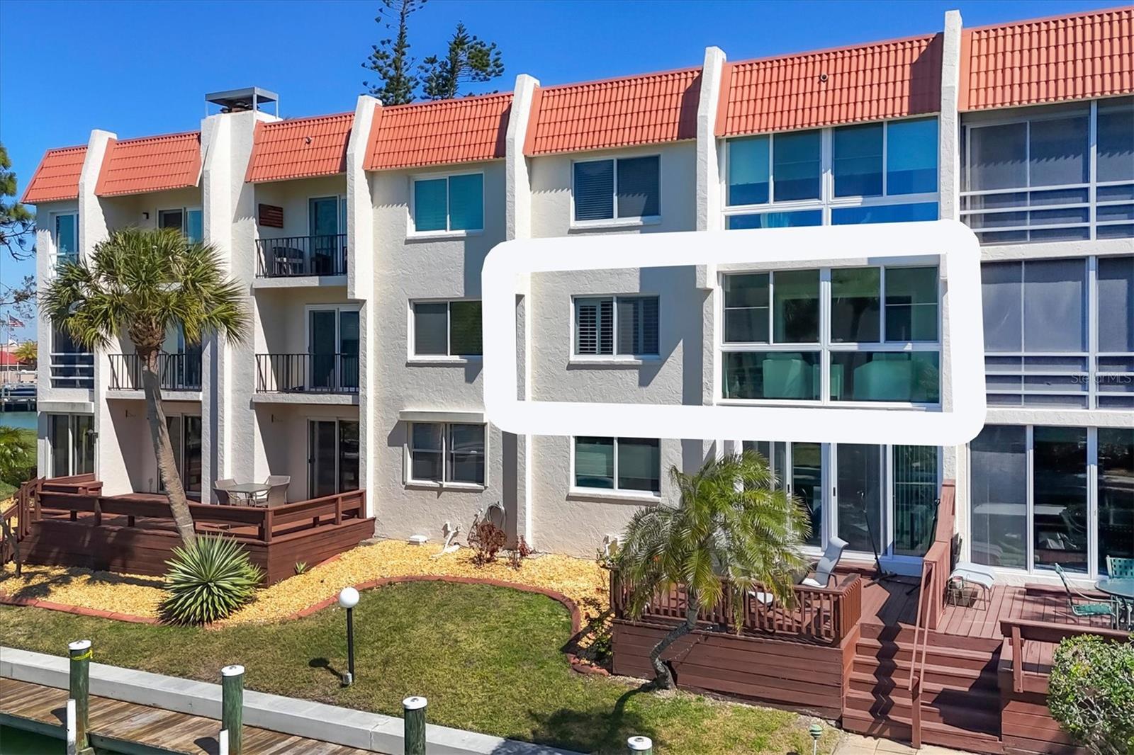 BELLA COSTA II - Residential