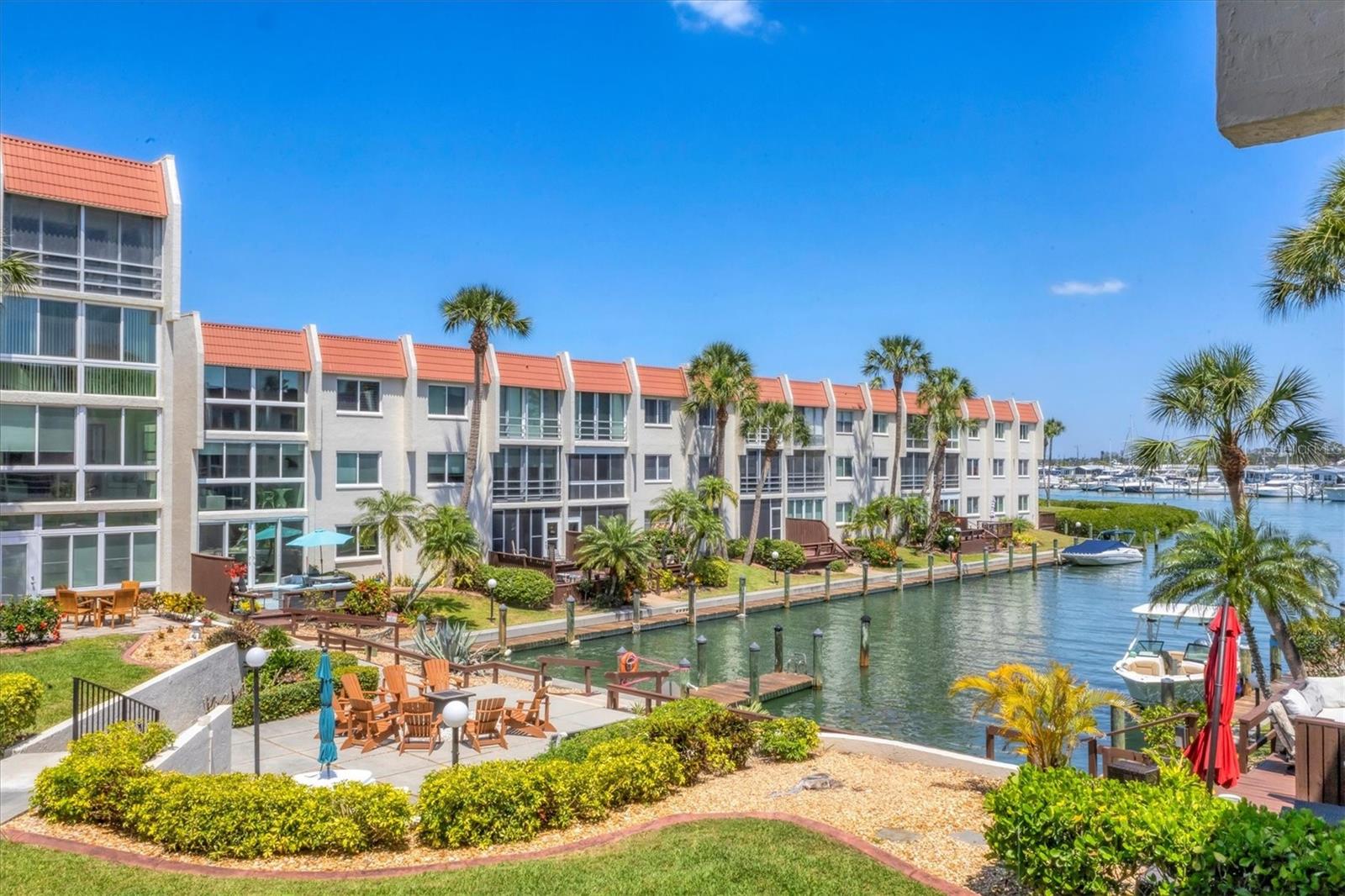 BELLA COSTA II - Residential