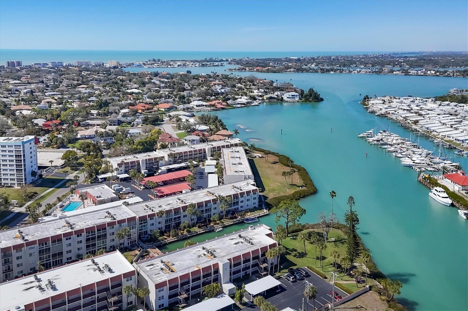 BELLA COSTA II - Residential