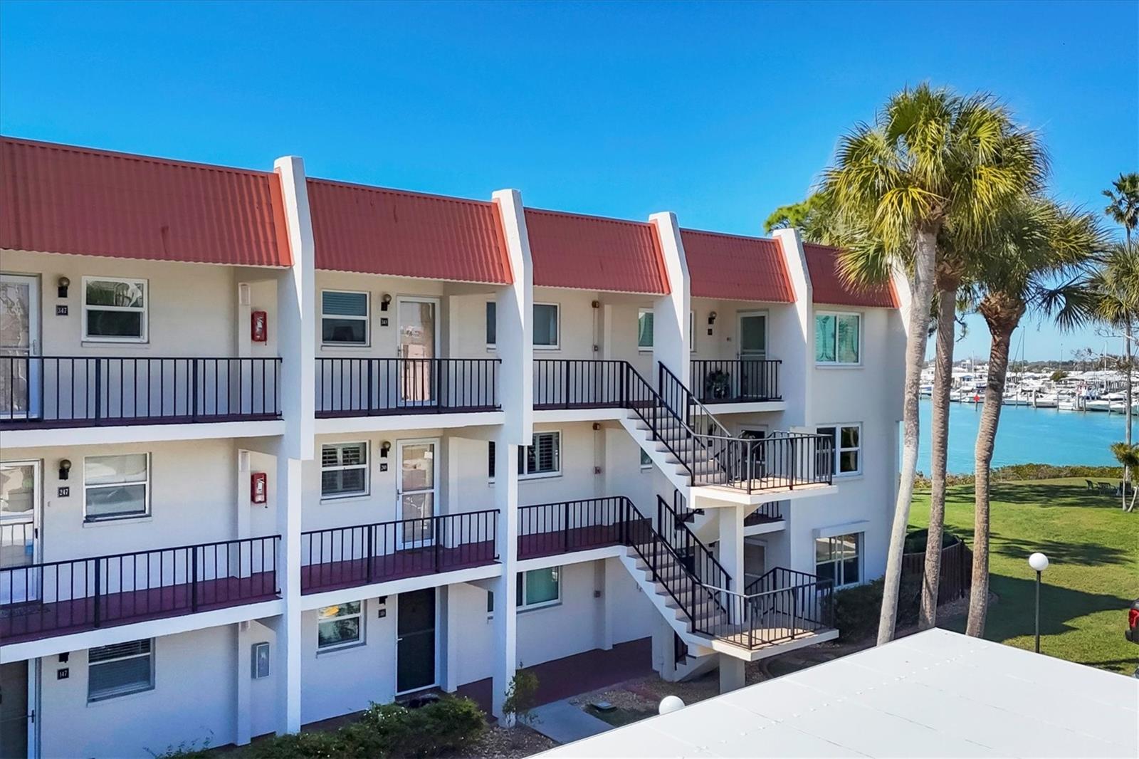 BELLA COSTA II - Residential