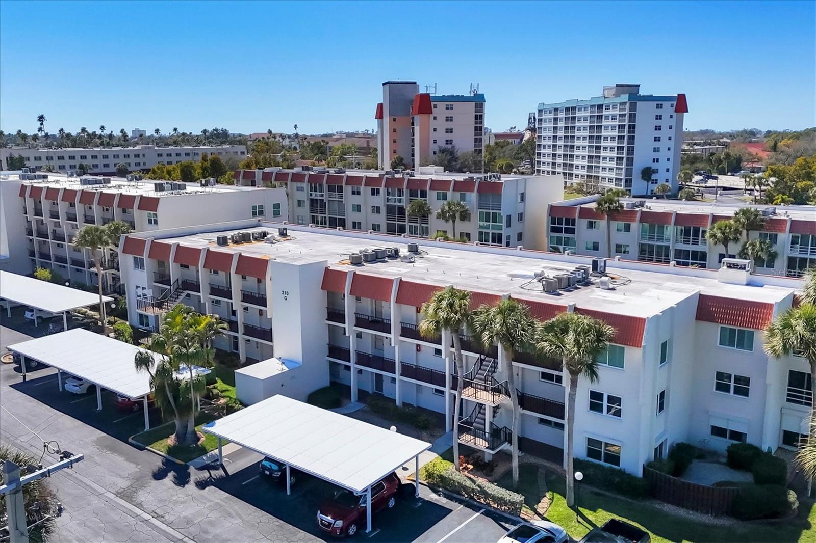 BELLA COSTA II - Residential