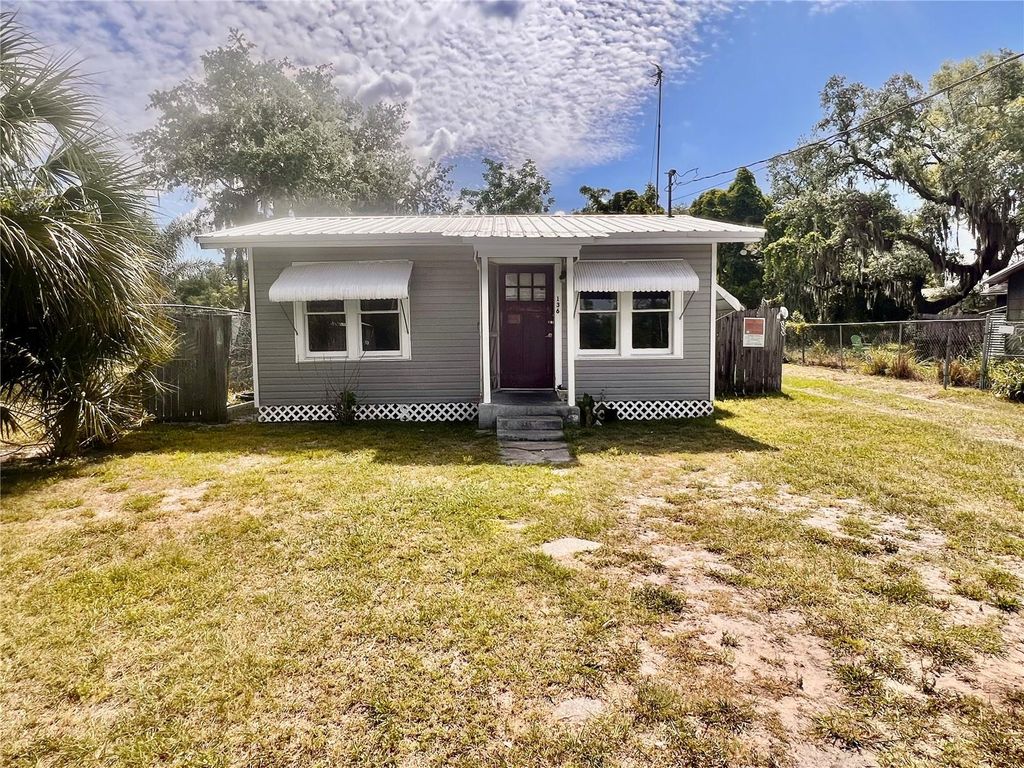 Photo of 136 Arizona Avenue, Lakeland, FL 33801 (MLS # O6401781)