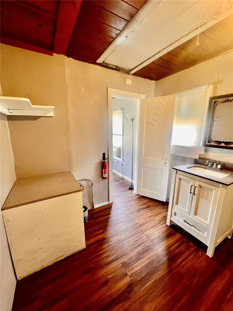 CRUSE & HORNEYS ADD 01 - Residential