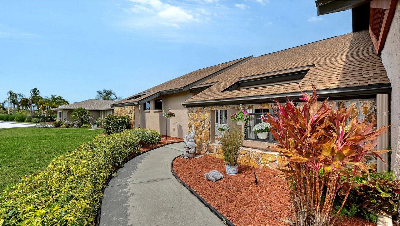 1354 ROOSEVELT DRIVE