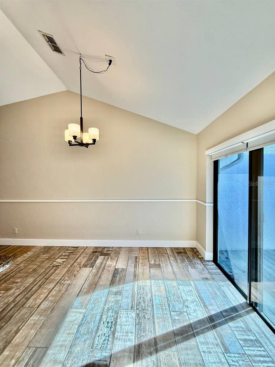 CLUB VILLAS CONDO - Residential Lease