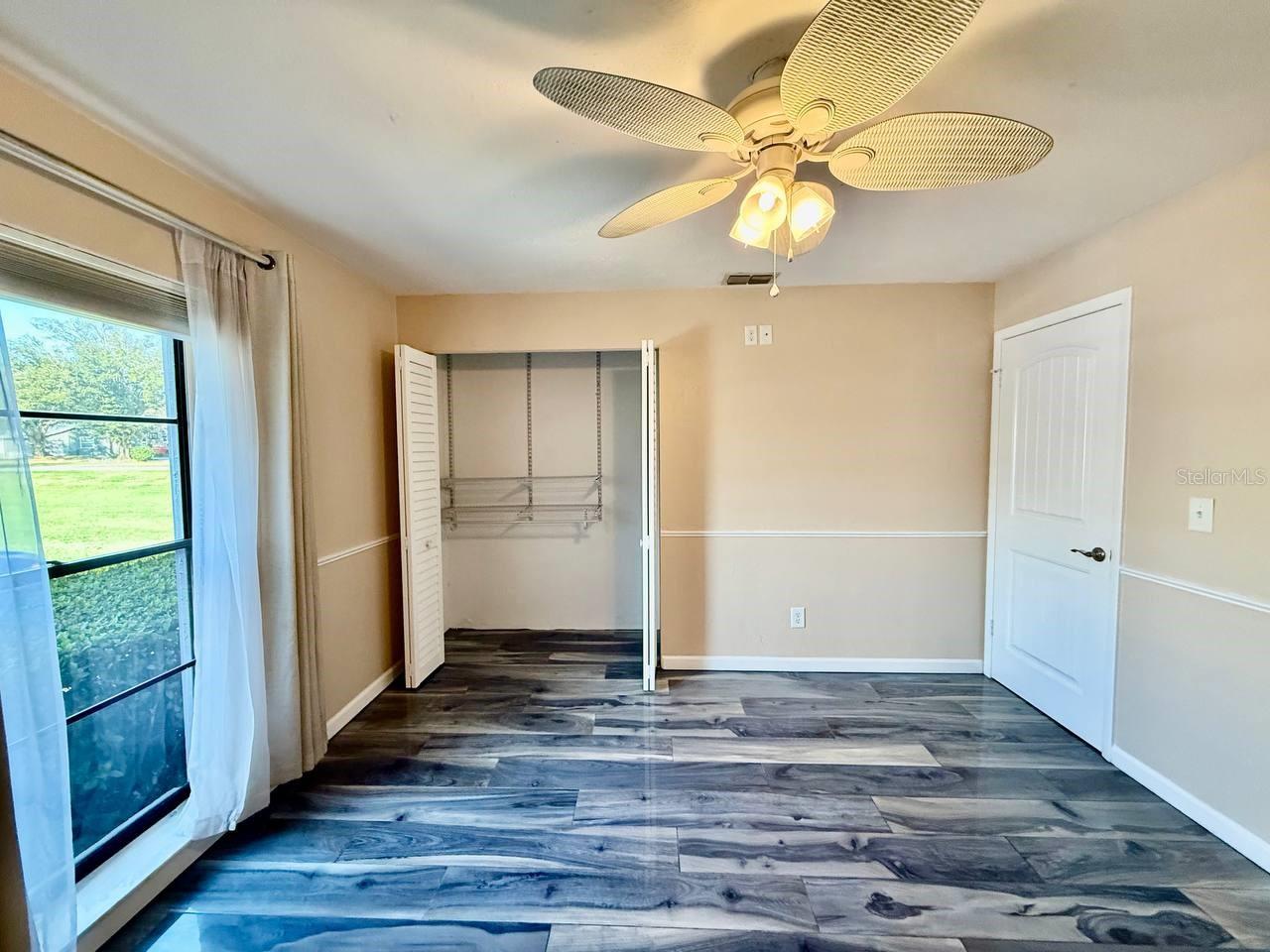 CLUB VILLAS CONDO - Residential Lease