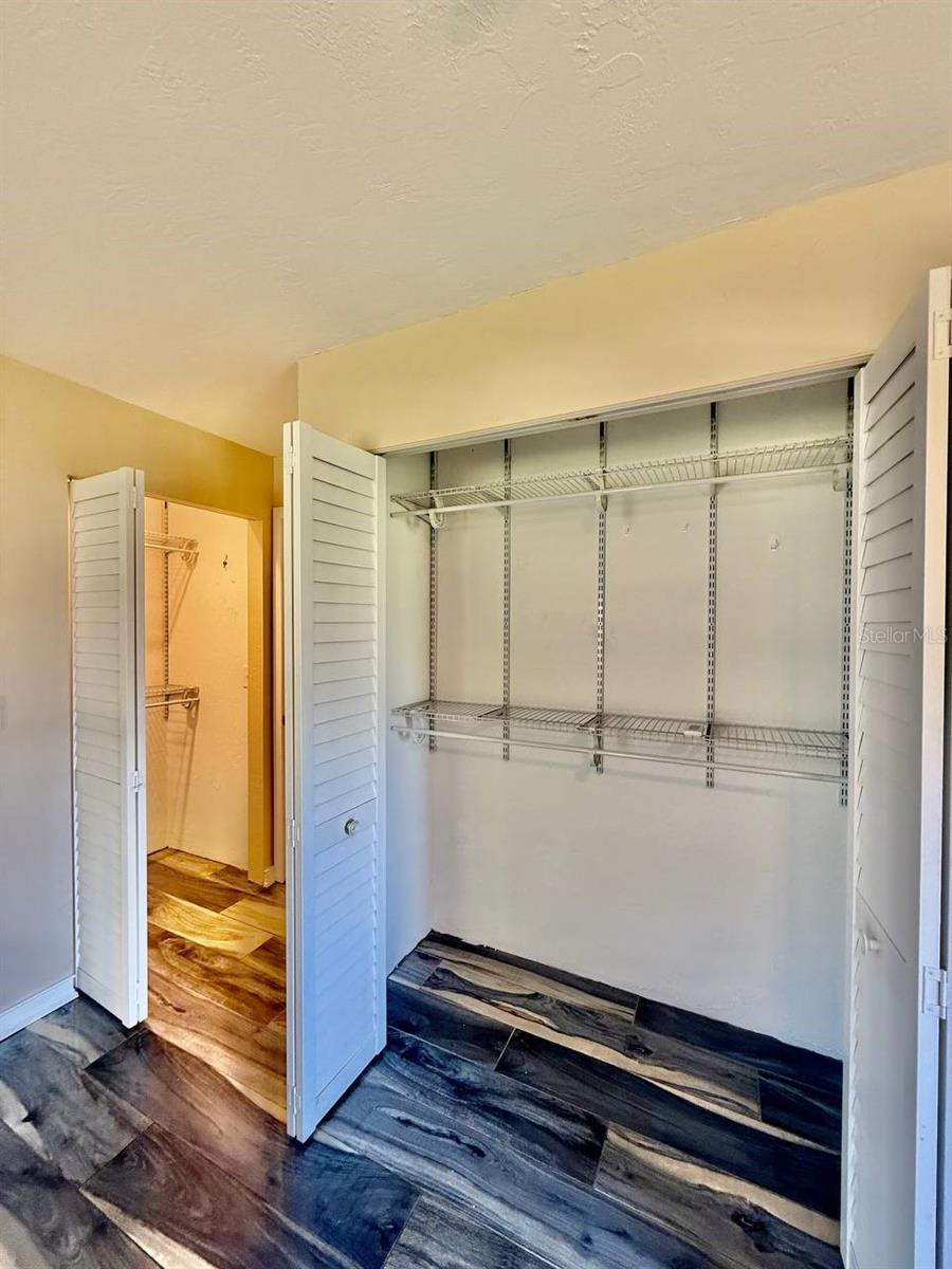 CLUB VILLAS CONDO - Residential Lease