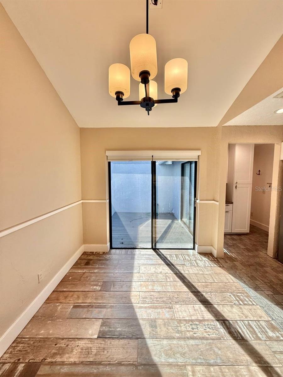 CLUB VILLAS CONDO - Residential Lease