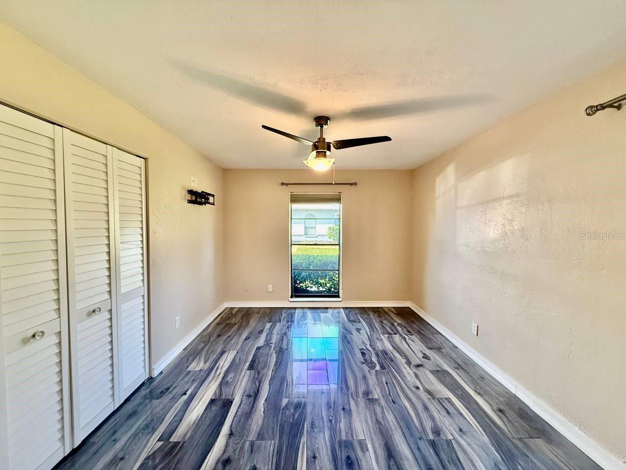 CLUB VILLAS CONDO - Residential Lease