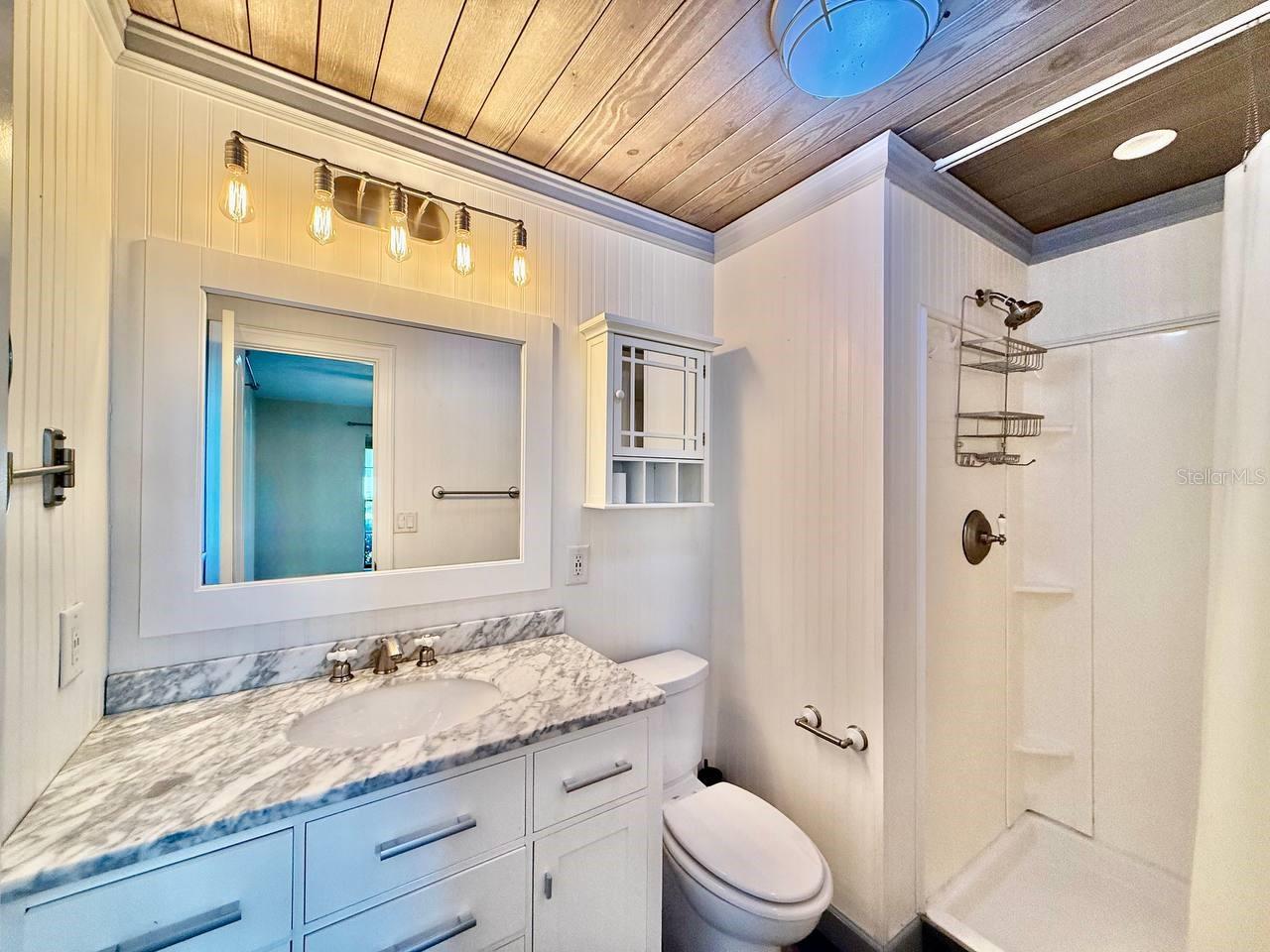 CLUB VILLAS CONDO - Residential Lease