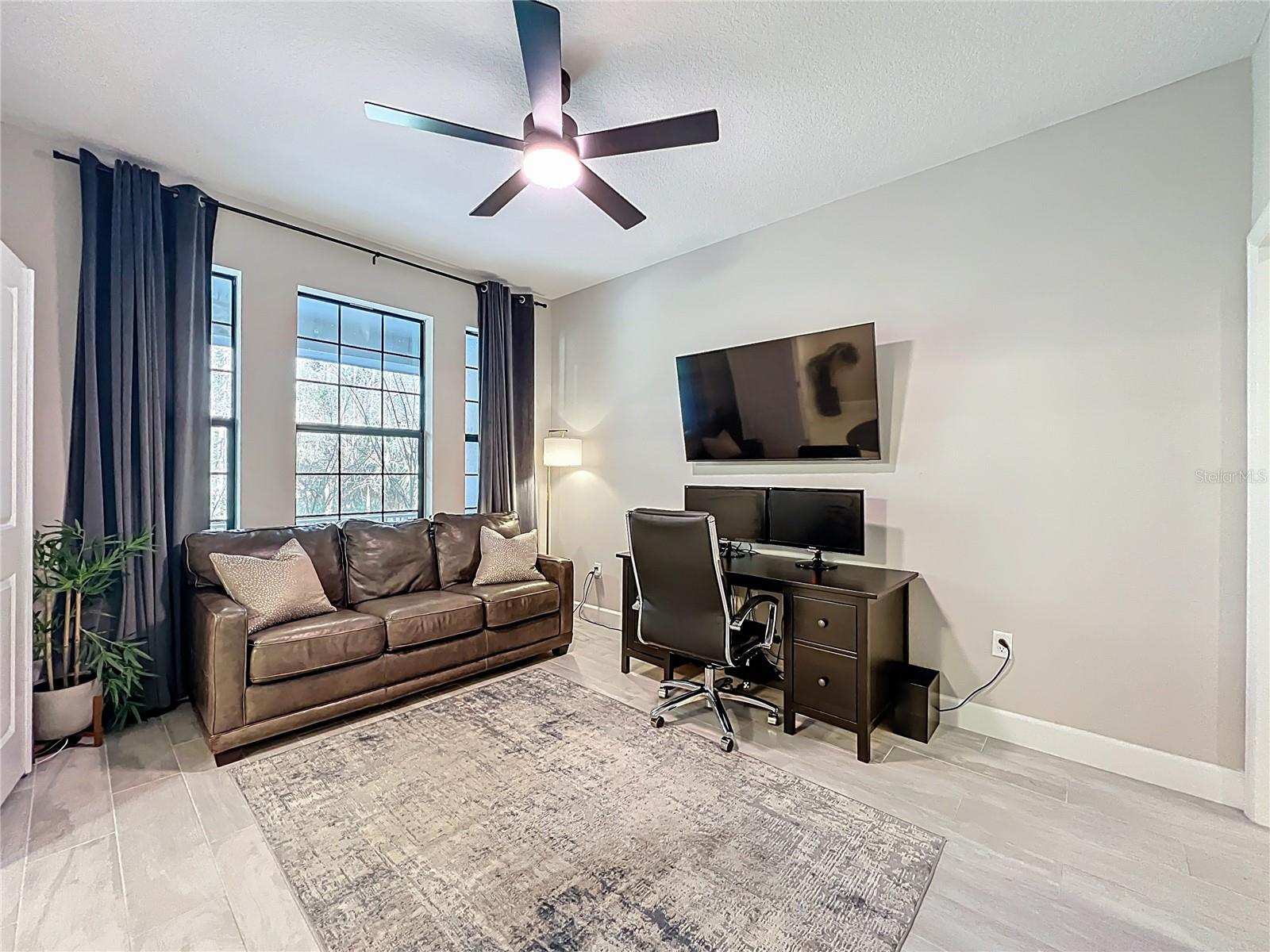 SEMINOLE CROSSING TWNHMS - Residential