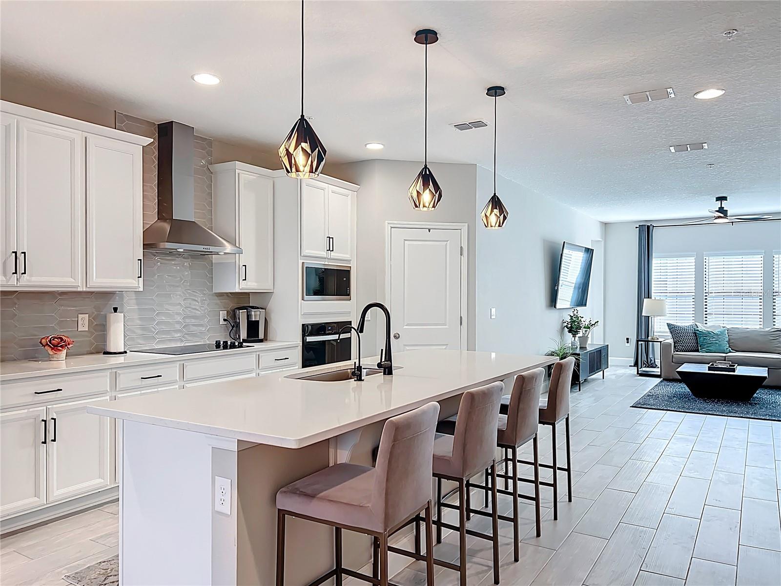 SEMINOLE CROSSING TWNHMS - Residential