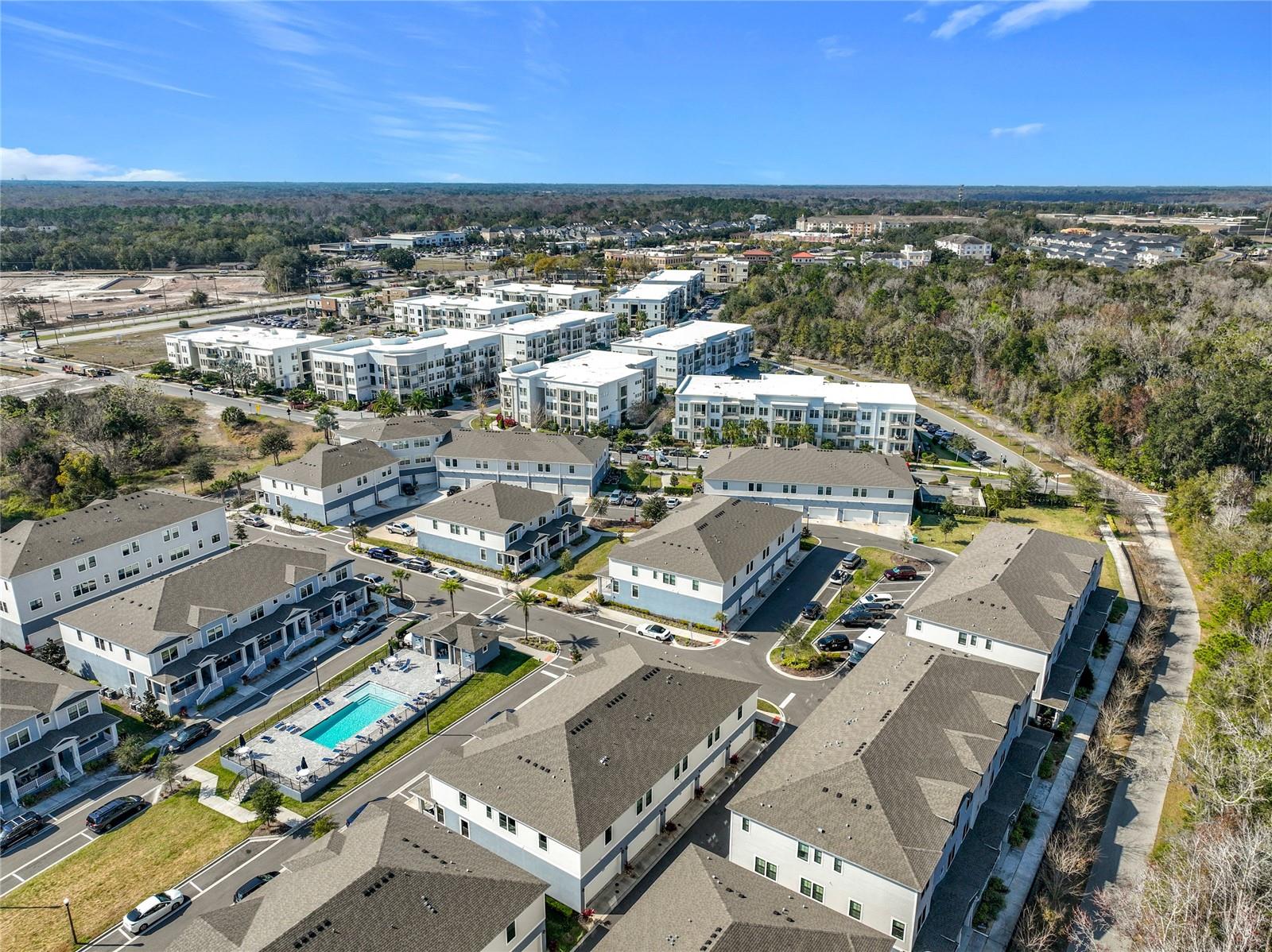 SEMINOLE CROSSING TWNHMS - Residential