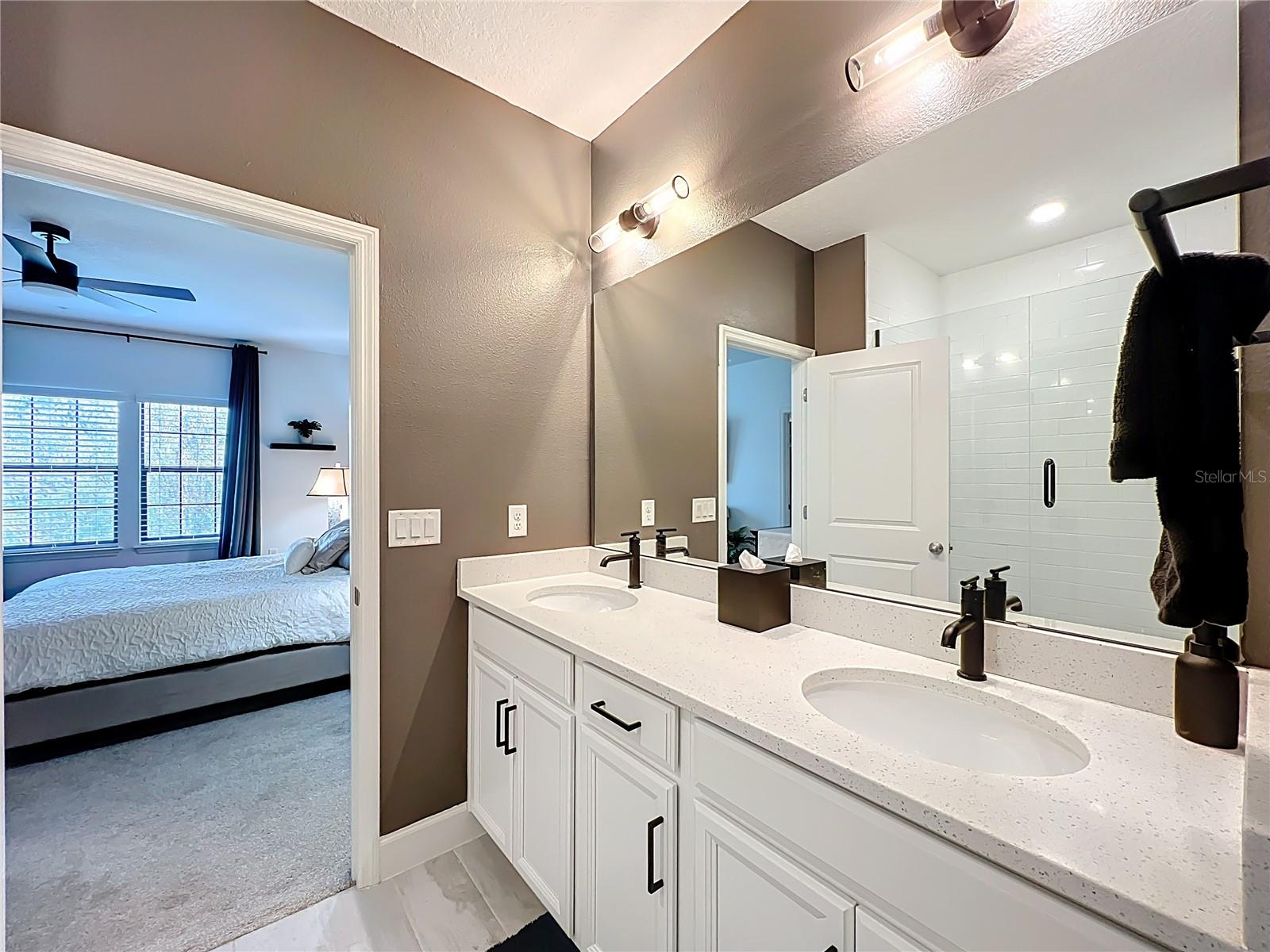 SEMINOLE CROSSING TWNHMS - Residential