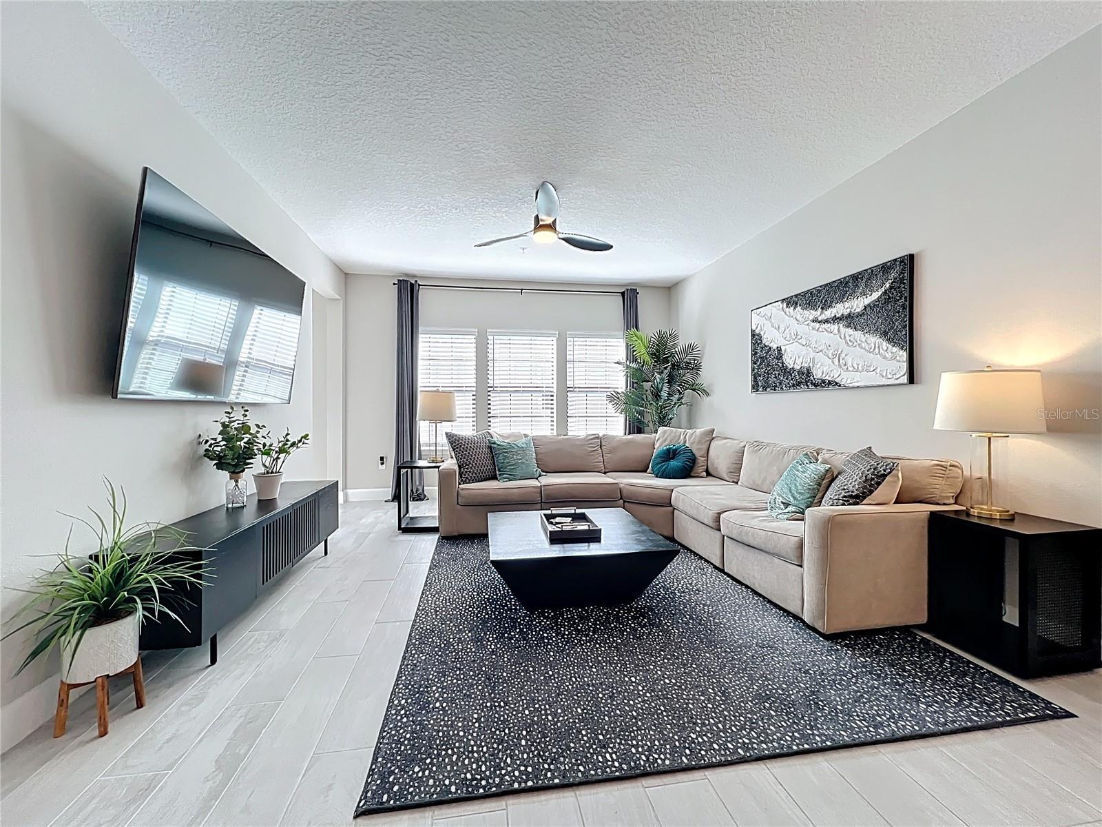 SEMINOLE CROSSING TWNHMS - Residential