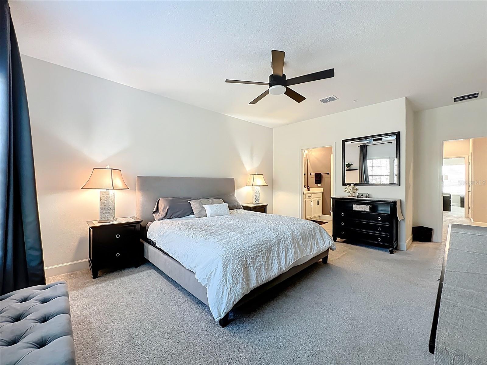 SEMINOLE CROSSING TWNHMS - Residential