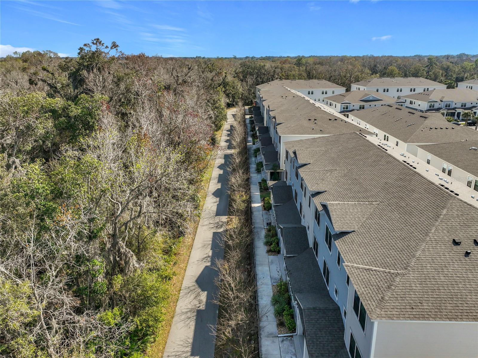 SEMINOLE CROSSING TWNHMS - Residential