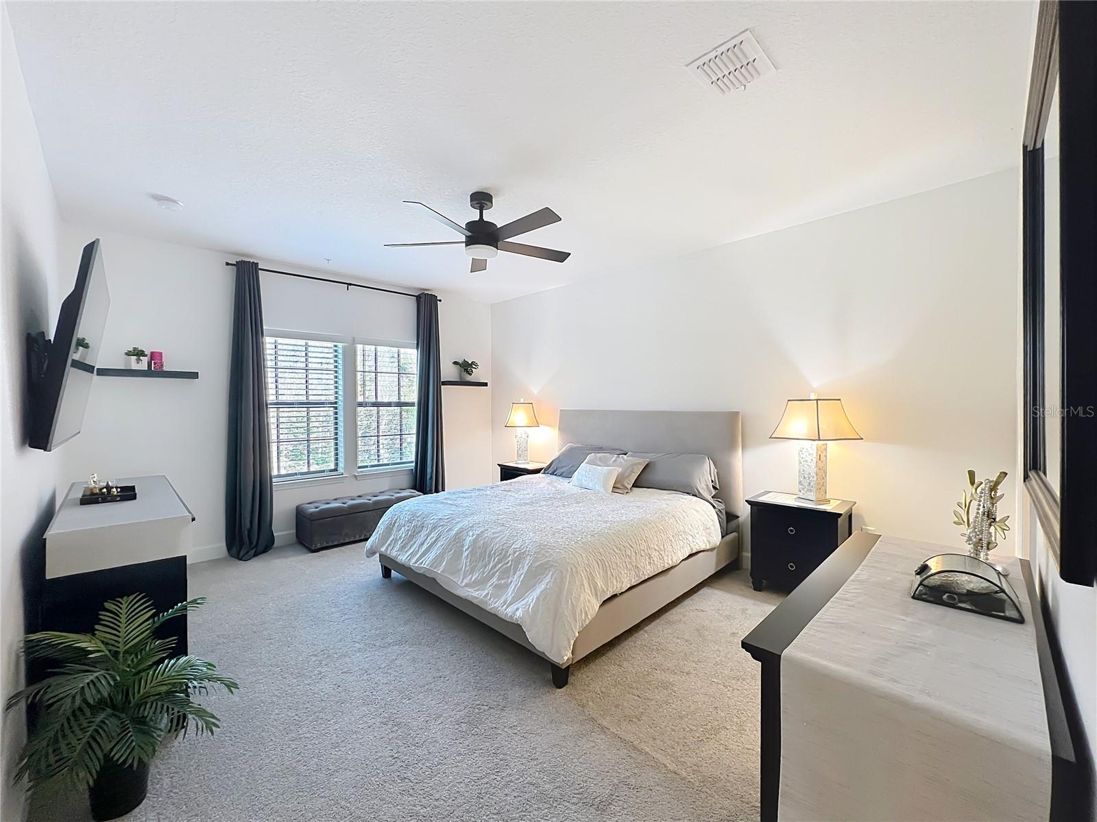 SEMINOLE CROSSING TWNHMS - Residential