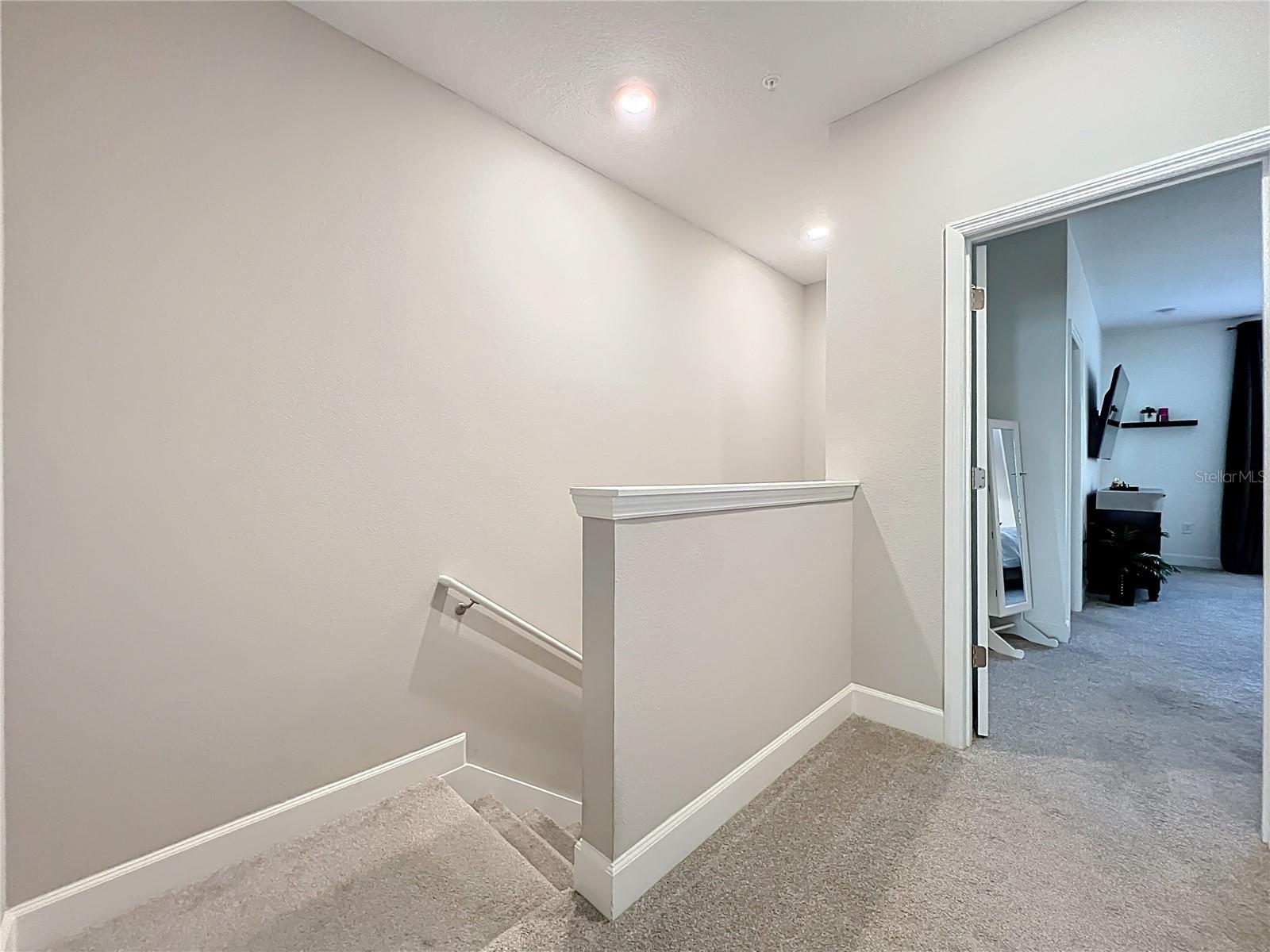 SEMINOLE CROSSING TWNHMS - Residential