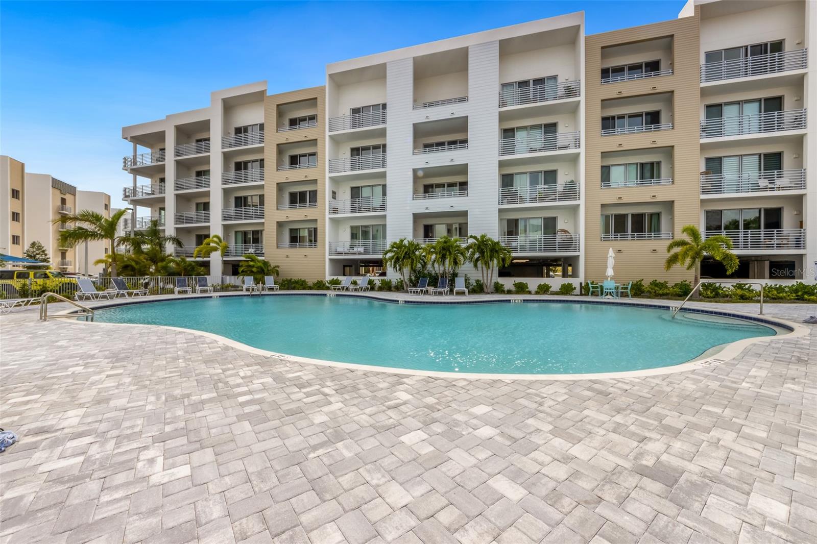 THE STRAND OF SARASOTA - Residential