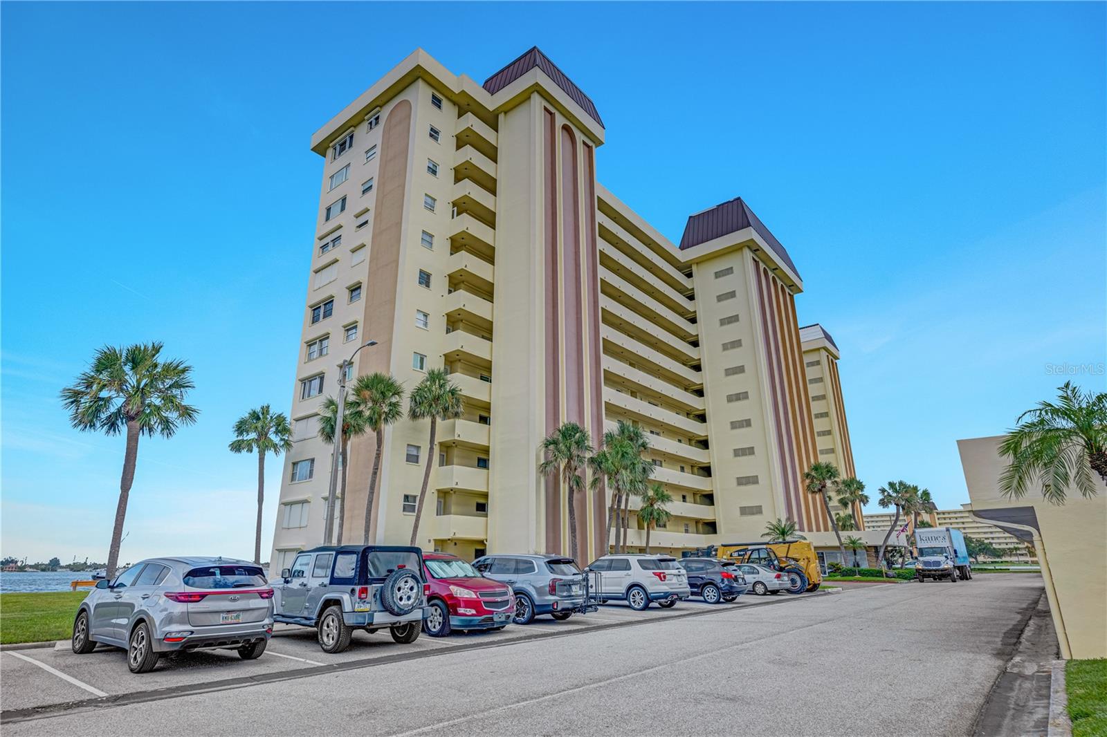 4525 COVE CIRCLE 1002