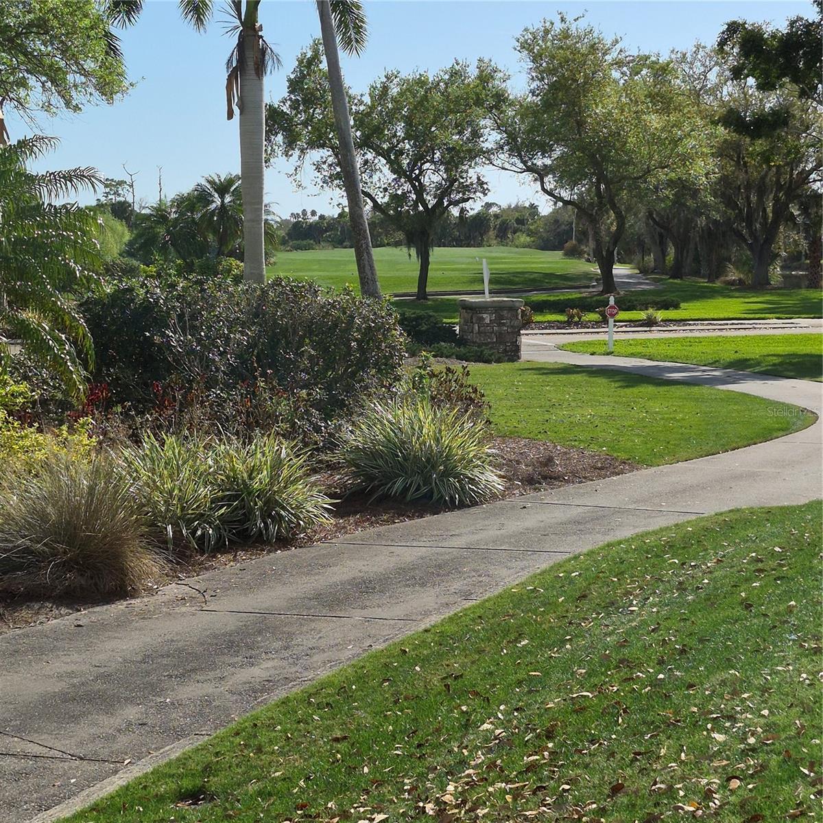 WILLOW GLEN GOLF COTTAGES PH 0 - Residential