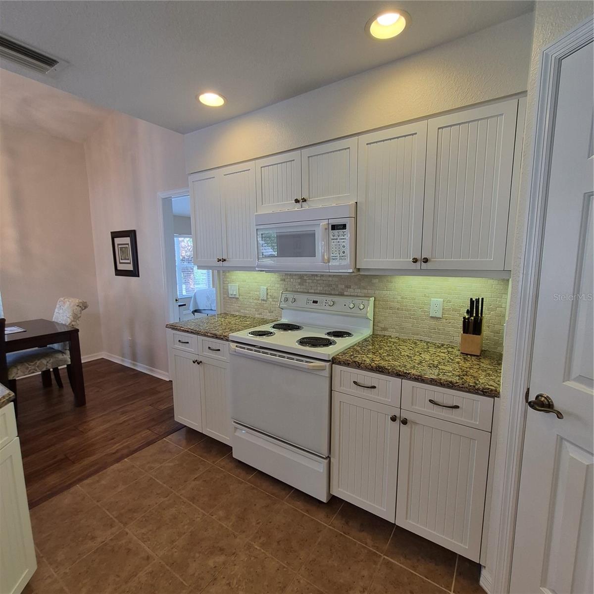 WILLOW GLEN GOLF COTTAGES PH 0 - Residential