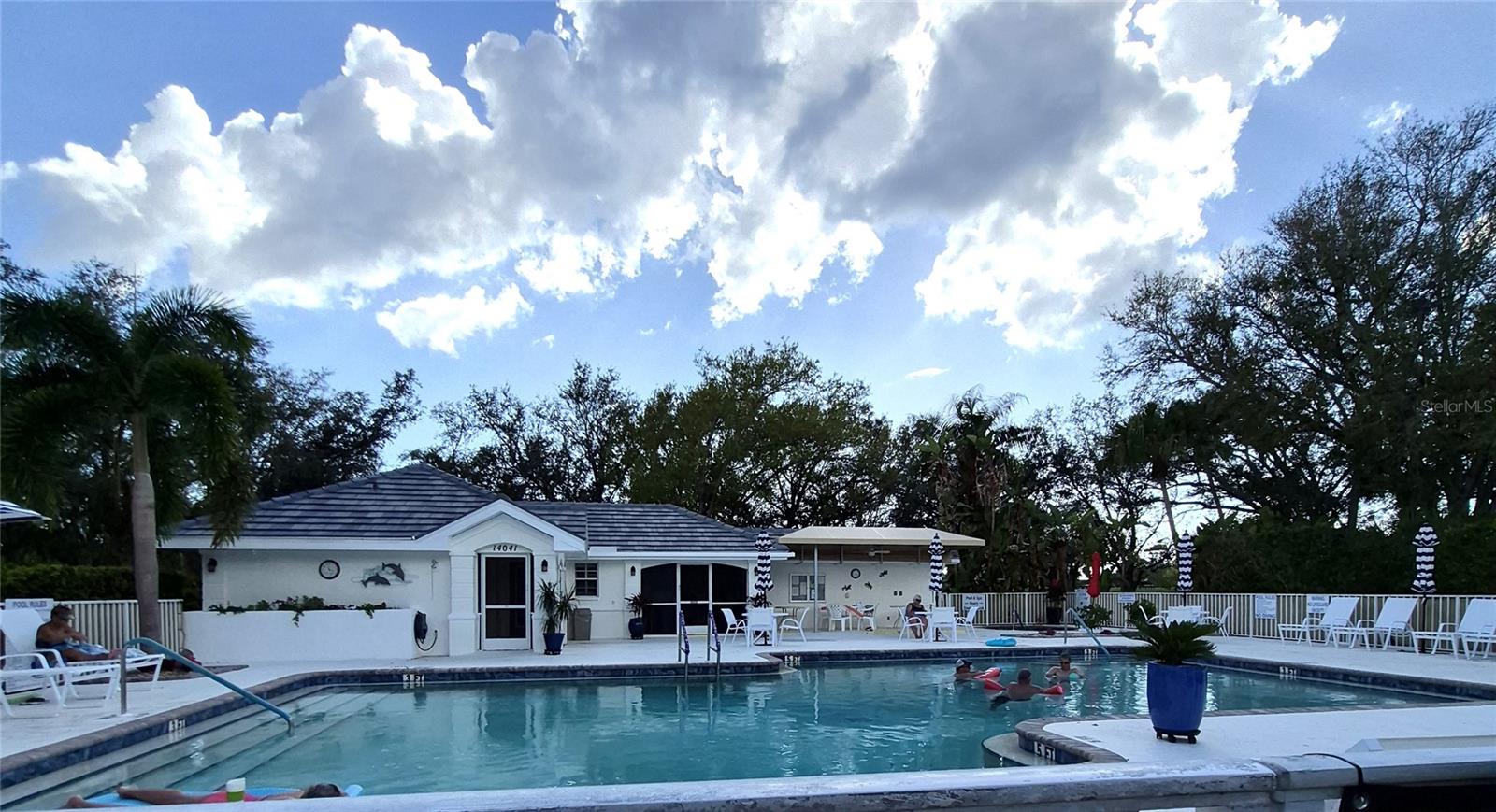 WILLOW GLEN GOLF COTTAGES PH 0 - Residential