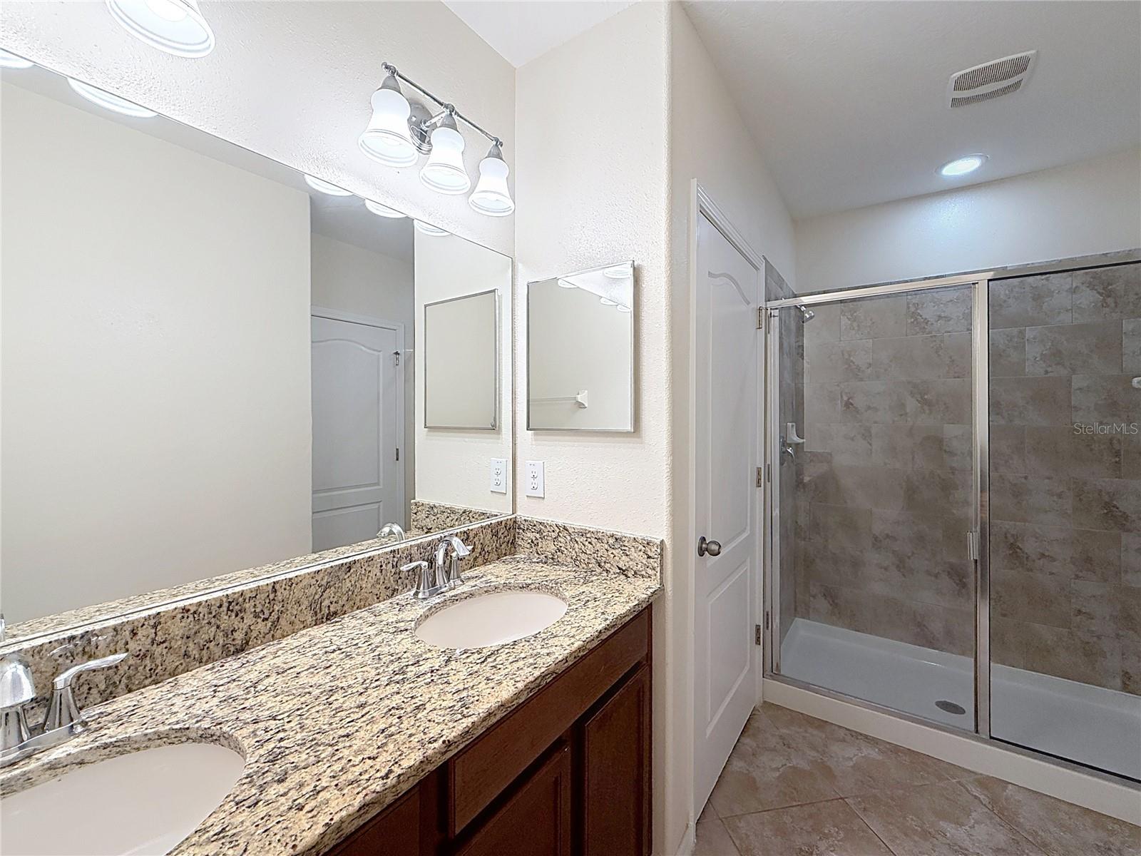 LIVE OAK PRESERVE 2C VILLAGES - Residential