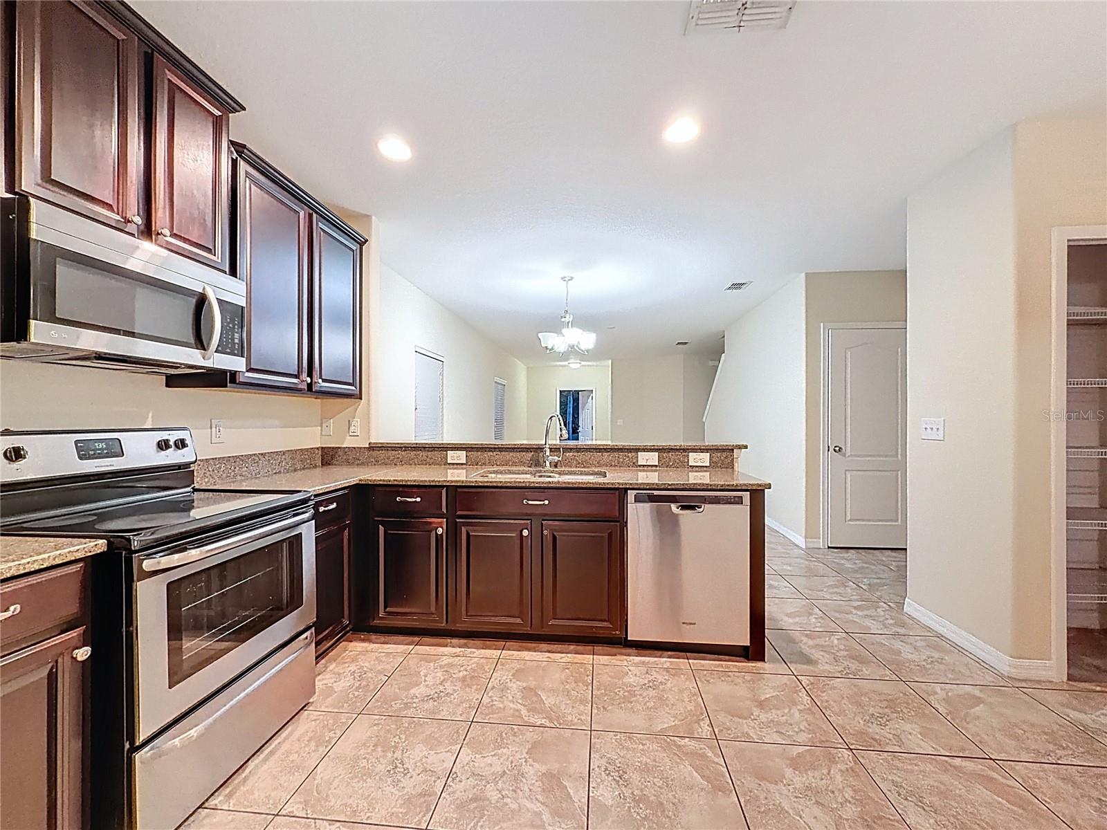 LIVE OAK PRESERVE 2C VILLAGES - Residential