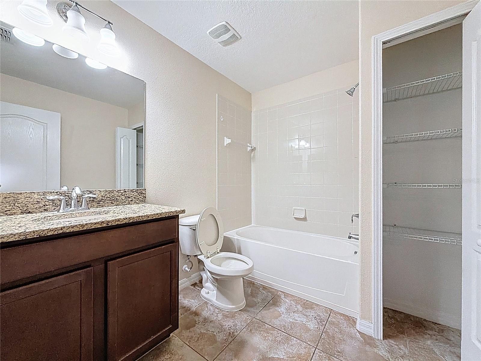 LIVE OAK PRESERVE 2C VILLAGES - Residential