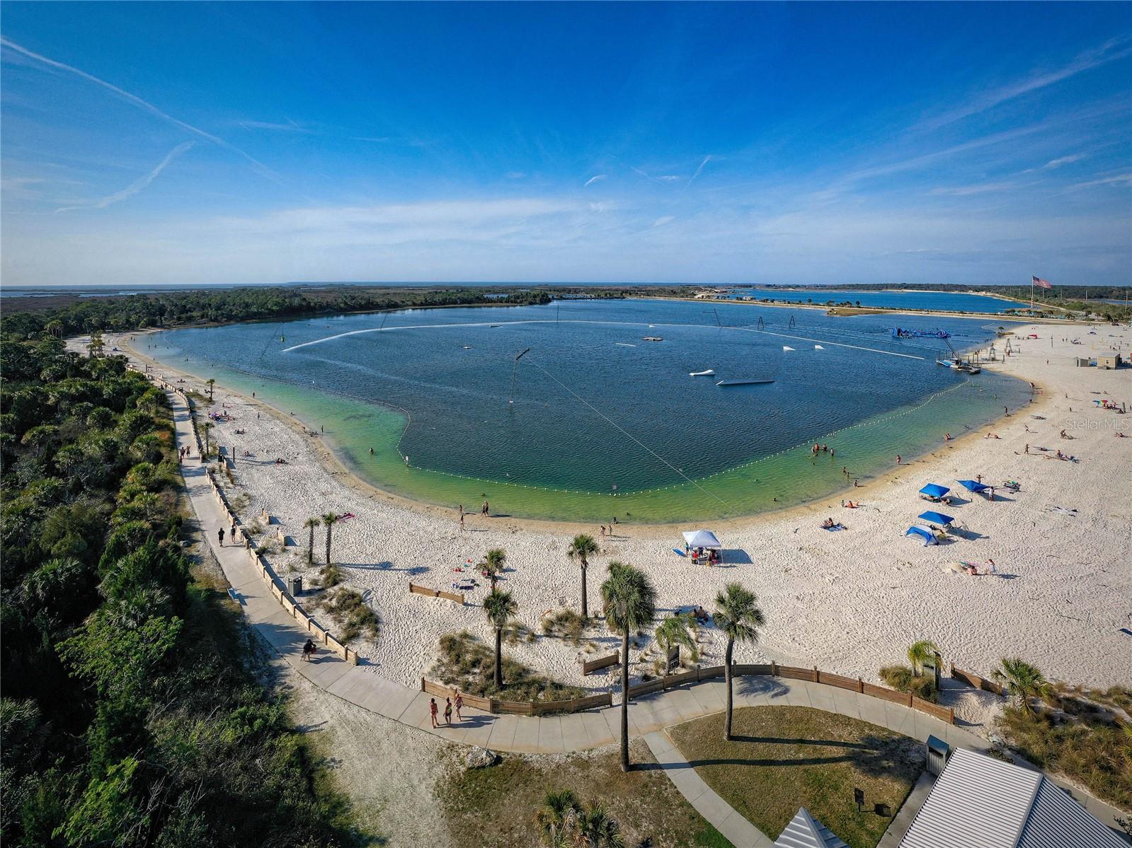 DRIFTWOOD ISLES - Land