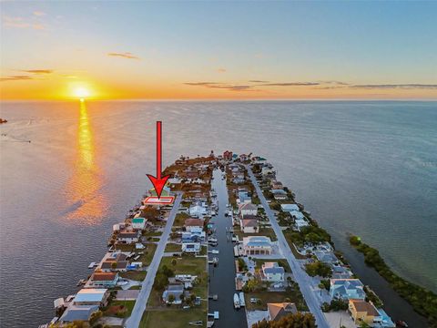 6522 SEAVIEW BOULEVARD HUDSON FL 34667