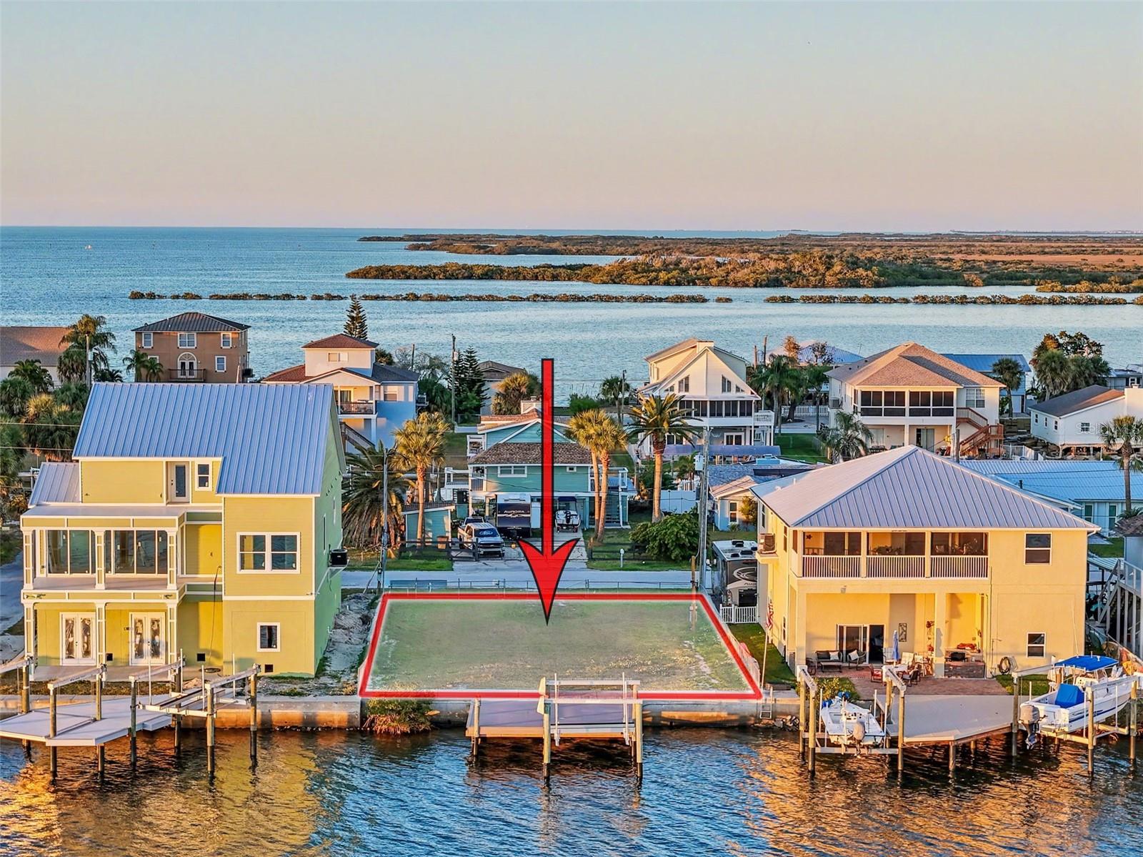 DRIFTWOOD ISLES - Land