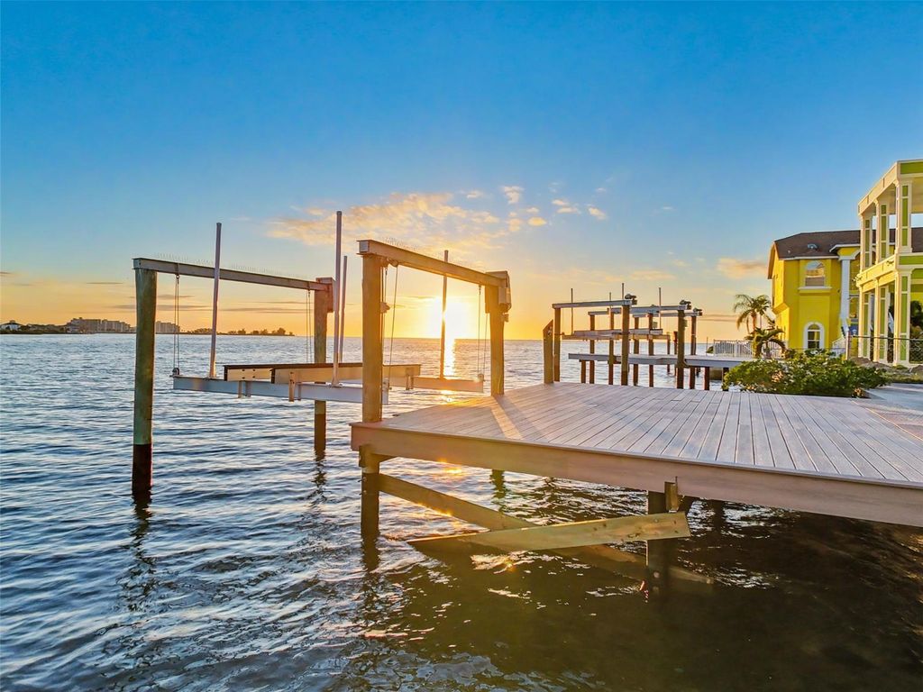 Photo of 6522 Seaview Boulevard, Hudson, FL 34667 (MLS # W7881910)