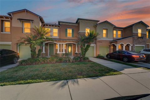 Photo of 539 Lake Eagle Lane, Sanford, FL 32773 (MLS # O6381404)