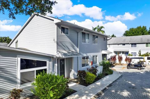 500 NEW YORK AVENUE 22 DUNEDIN FL 34698