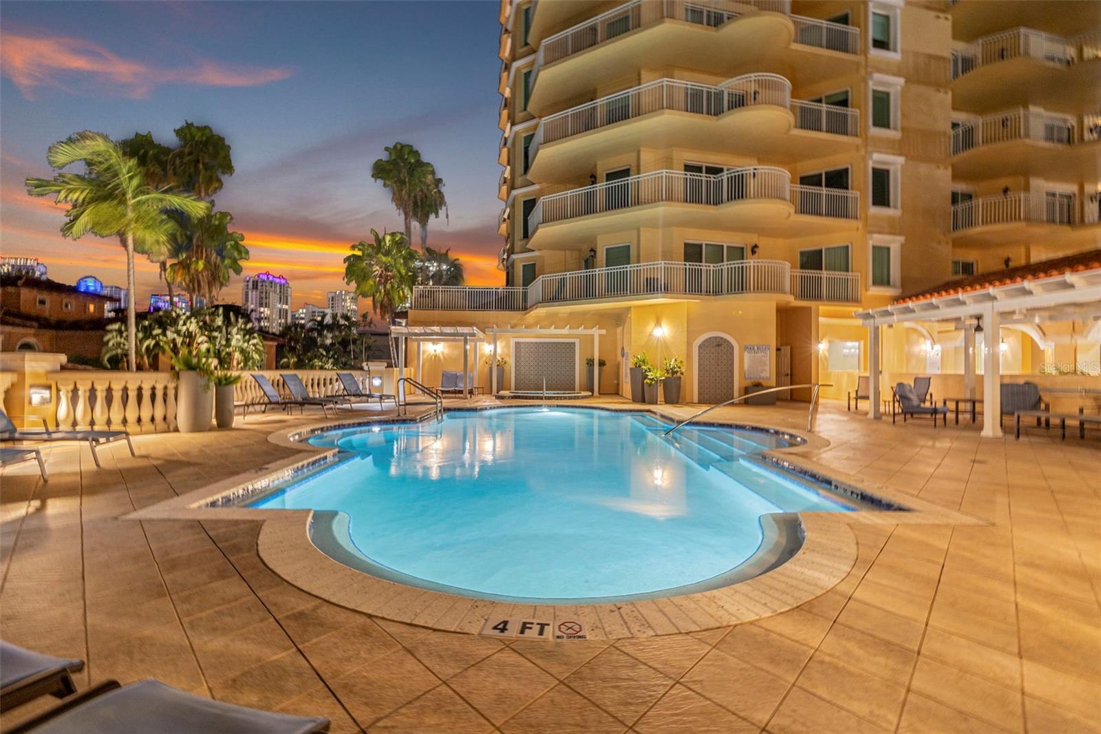 VINOY PLACE CONDO - Residential