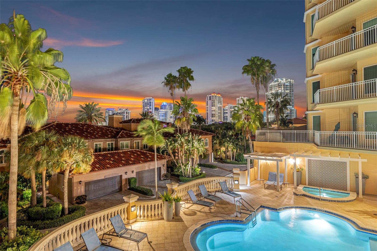 VINOY PLACE CONDO - Residential