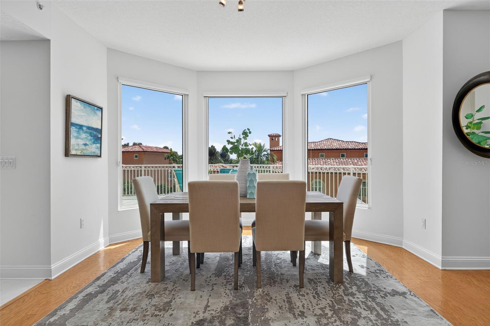 VINOY PLACE CONDO - Residential