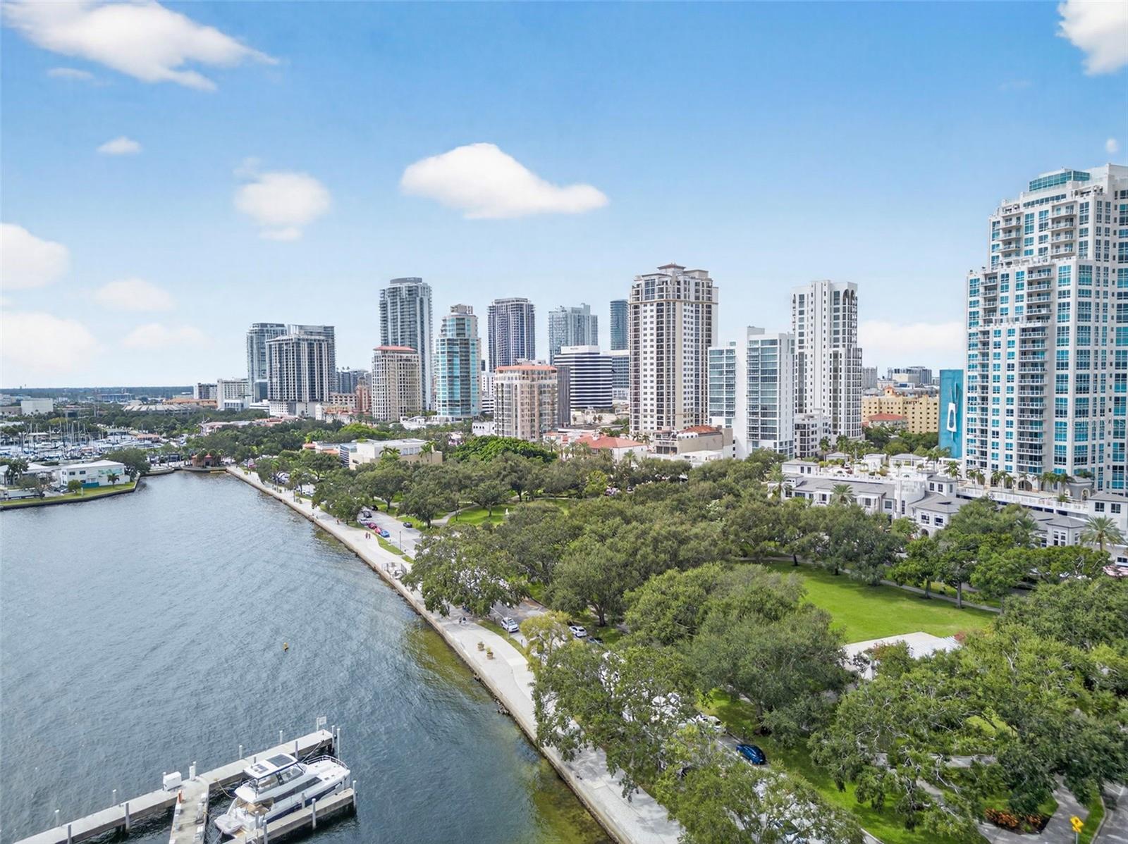 VINOY PLACE CONDO - Residential