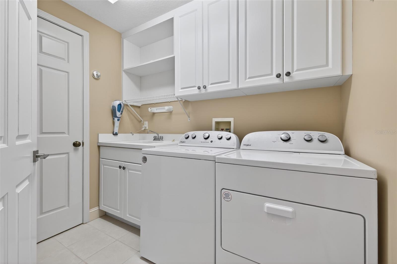 VINOY PLACE CONDO - Residential
