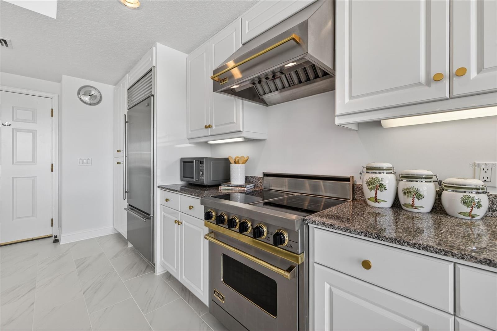 VINOY PLACE CONDO - Residential