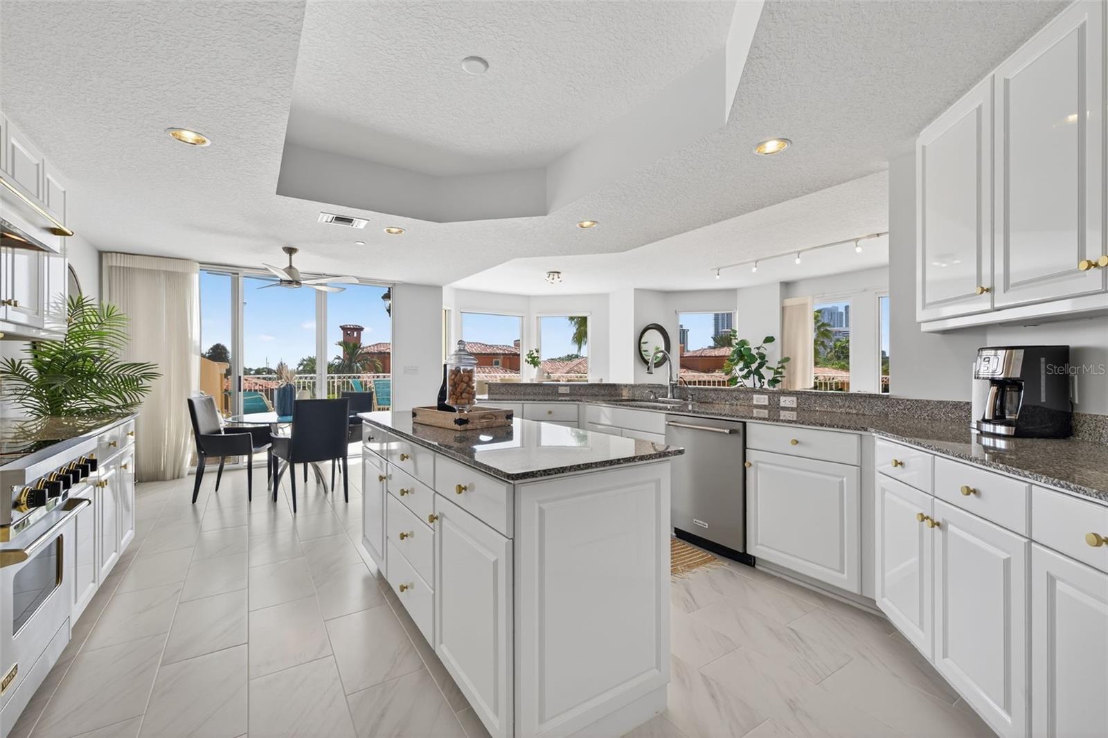 VINOY PLACE CONDO - Residential