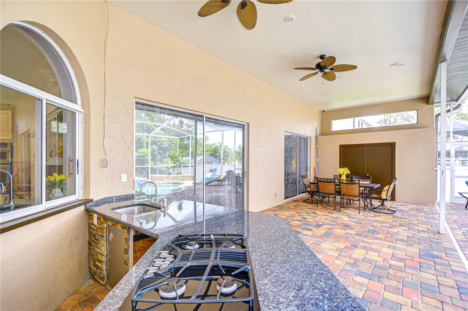 2504 OAK LANDING DRIVE