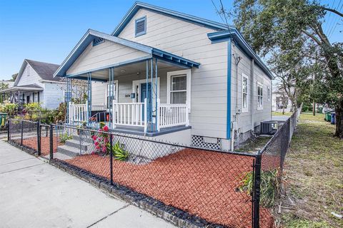 A home in TAMPA