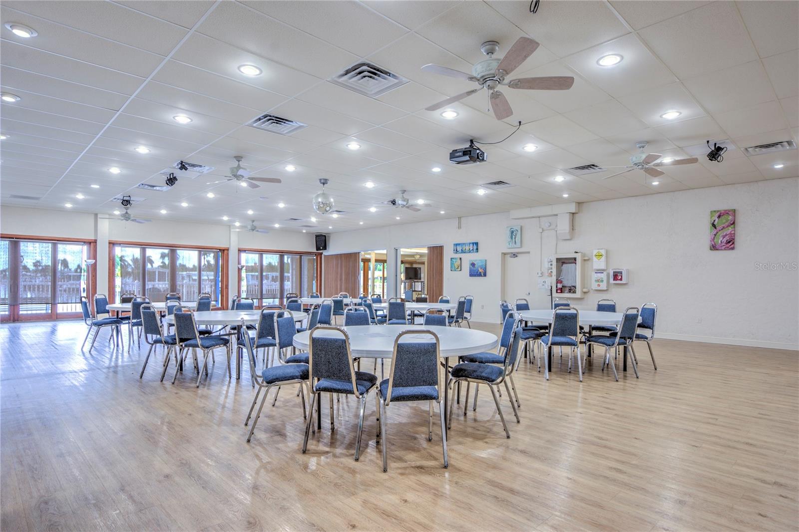 BAY ARISTOCRAT VILLAGE MOBILE HOME PARK UNREC - Residential