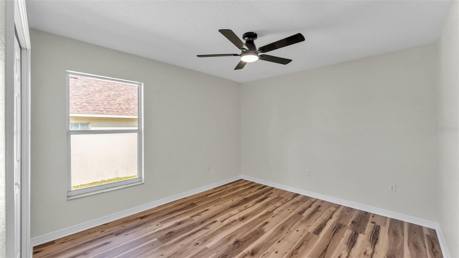 HUNTINGTON RIDGE - Residential