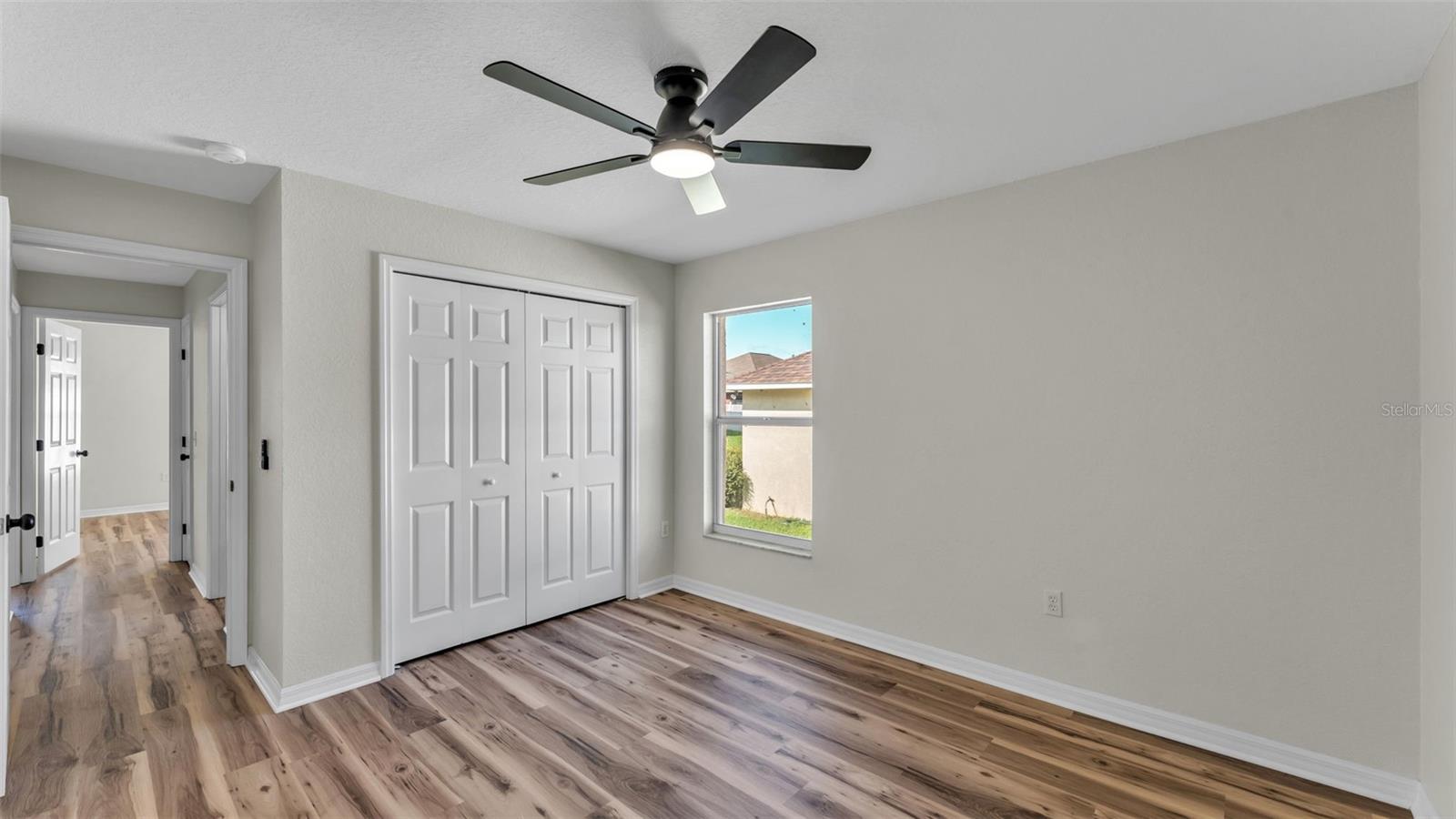 HUNTINGTON RIDGE - Residential