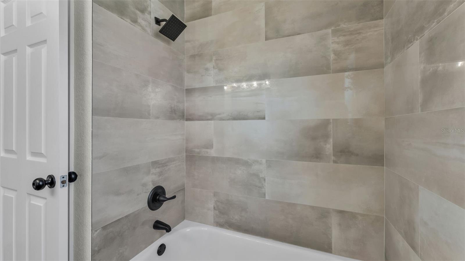 HUNTINGTON RIDGE - Residential